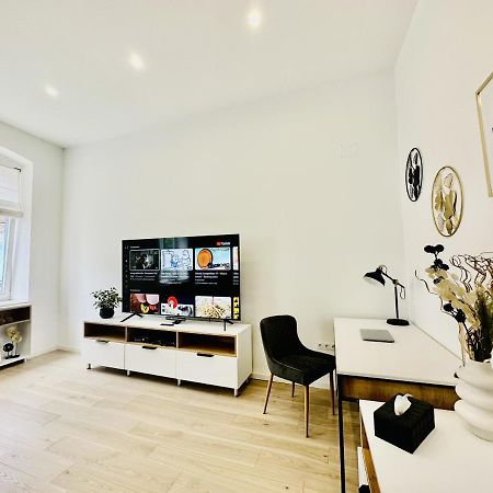 Clever Studio Near Central Shopping Center Cluj Napoca Bagian luar foto