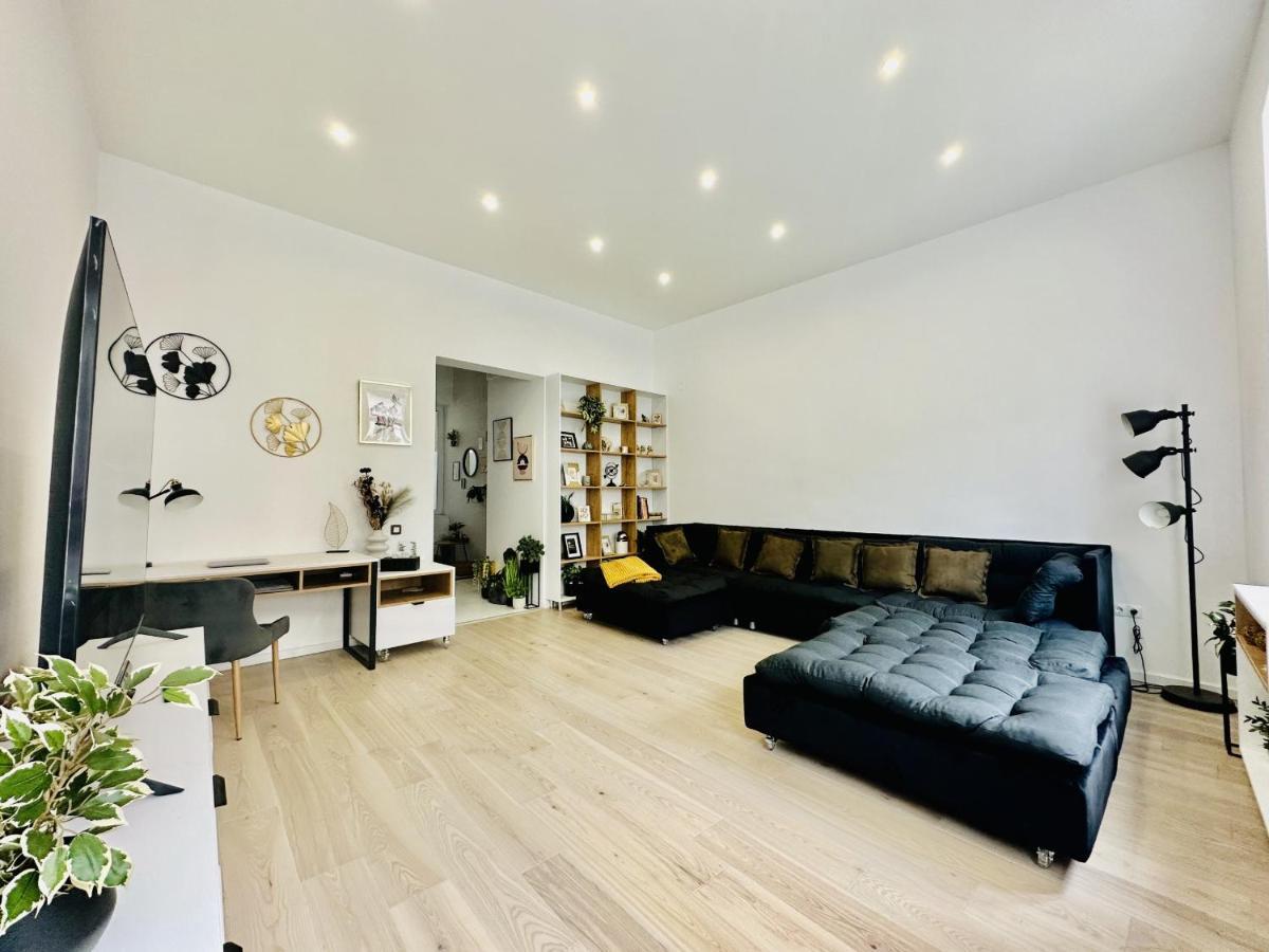 Clever Studio Near Central Shopping Center Cluj Napoca Bagian luar foto