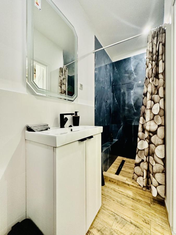Clever Studio Near Central Shopping Center Cluj Napoca Bagian luar foto